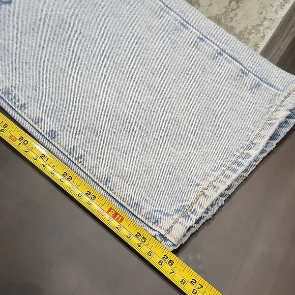 Levi's Women's Wedge Straight Light Blue Distressed Jeans New 26x28 - Picture 16 of 16